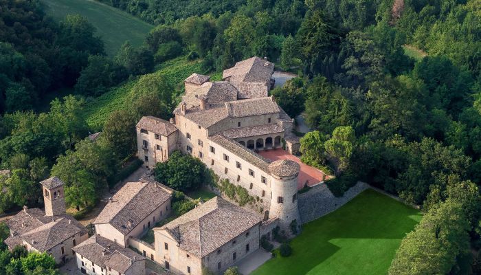 Castello di Scipione dei Marchesi Pallavicino