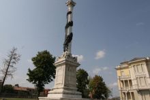 Victory monument