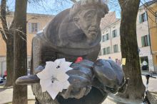 Monumento a Padre Lino Maupas