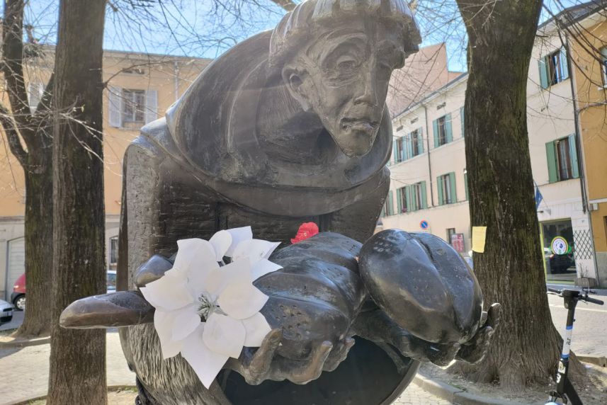 Monumento a Padre Lino Maupas