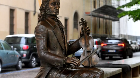 Statua di Niccolò Paganini