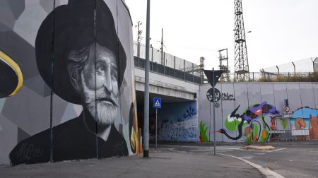 Murales Street art sottopasso di Via Reggio