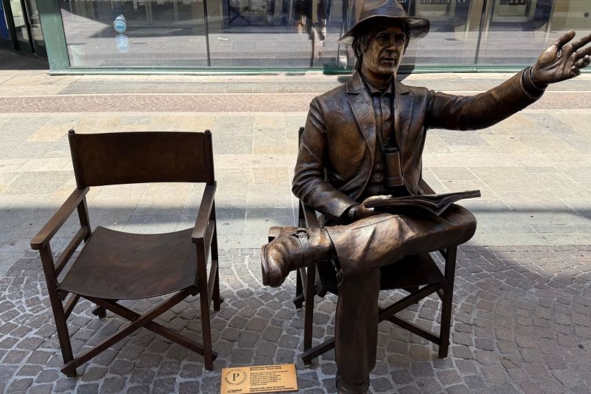 Monument to Bernardo Bertolucci